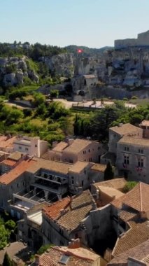 Les Baux de Provence Güney Fransa 'nın tarihi köyü Luberon