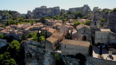 Les Baux de Provence Güney Fransa 'nın Provence bölgesindeki tarihi köy yaz boyunca Luberon