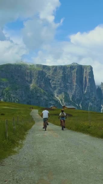 Seiser Alm Sassolungo Langkofel Dağ Grubuyla Birlikte Gün Batımında Alpe — Stok video