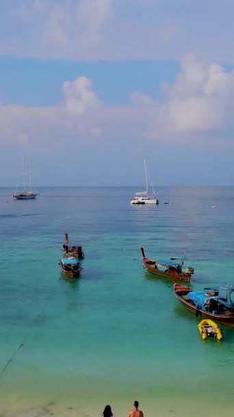 Koh Lipe Tayland Tatilde Olan Bir Çift Erkek Kadın Okyanusta — Stok video