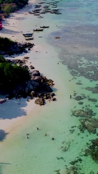 Veduta Aerea Dell Oceano Turchese Una Giornata Sole Sull Isola — Video Stock