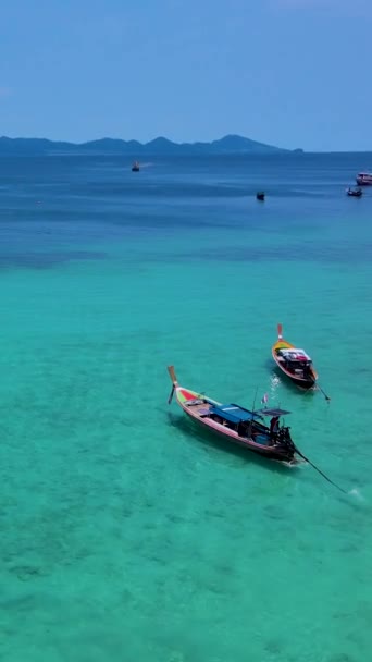 Vista Aérea Barcos Cauda Longa Oceano Ilha Koh Kradan Trang — Vídeo de Stock