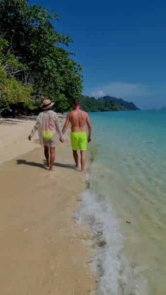 Flybilde Øya Koh Kradan Trang Thailand Tropisk Strand Med Korallrev – stockvideo