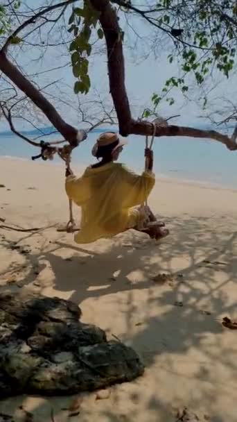 Koh Kradan Island Tropisk Strand Thailand Trang Asiatiska Kvinnor Stranden — Stockvideo
