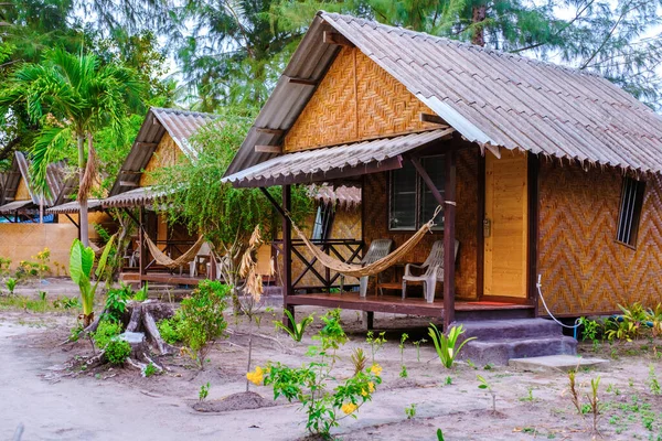 Bamboo Hut Bungalows Beach Thailand Simple Backpacker Accommodation Thailand — Stock Photo, Image