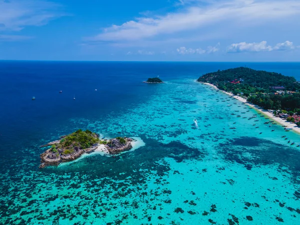 Para Plaży Kla Island Naprzeciwko Wyspy Koh Lipe Południowa Tajlandia — Zdjęcie stockowe