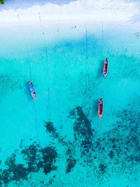 Barche Coda Lunga Nell Oceano Blu Koh Lipe Island Thailandia — Foto Stock