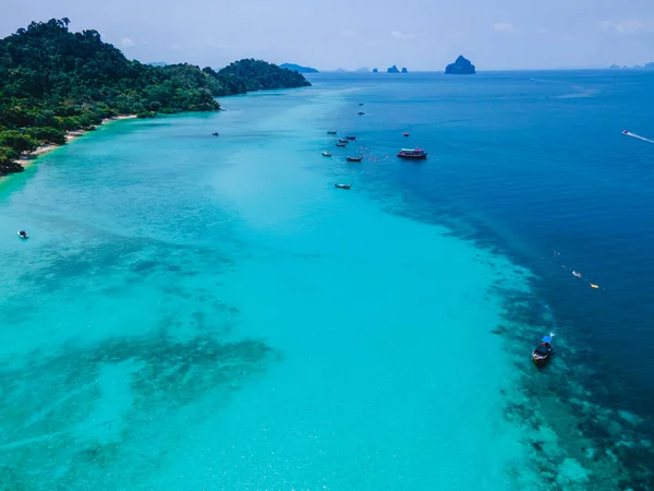 Wyspa Koh Kradan Białą Tropikalną Plażą Turkusowym Oceanem Widok Drona — Zdjęcie stockowe