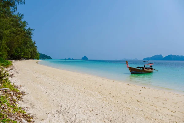 Wyspa Koh Kradan Białą Tropikalną Plażą Turkusowym Oceanem — Zdjęcie stockowe
