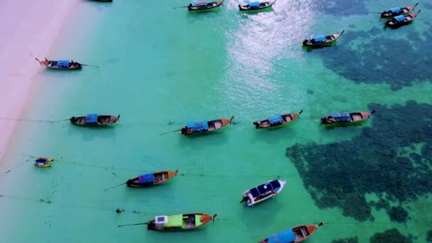 Hosszúfarkú Hajók Koh Lipe Island Satun Thaiföld Egy Trópusi Strand — Stock videók