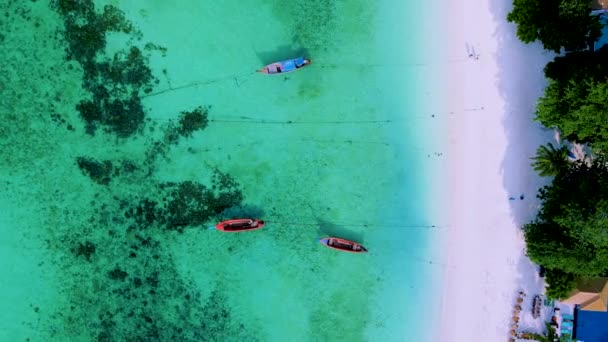 高丽普岛泰国萨顿 拥有热带海滩和草屋色的海洋 — 图库视频影像