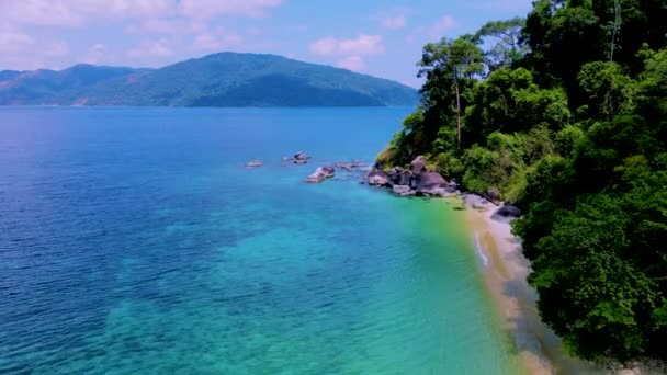Остров Аданг Таиланде Пляжем Колоритным Океаном Национальном Парке Тарутао — стоковое видео