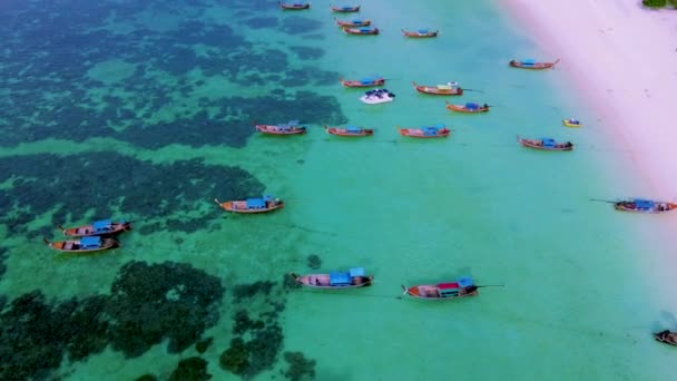 熱帯のビーチとターコイズ色の海を持つコリペ島サトゥンタイ — ストック動画