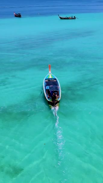 Koh Kradan Sziget Dél Thaiföld Hosszú Farkú Hajók Strandon Egy — Stock videók