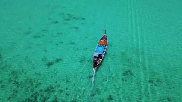 Drohnen Ansicht Des Longtail Bootes Blauen Ozean Der Insel Koh — Stockvideo