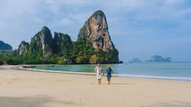 Railay Plajı, Krabi Tayland, Railay Krabi 'nin tropik plajı.