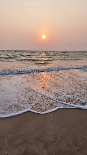 夏季在泰国Koh Lanta岛上海滩的日落 — 图库照片
