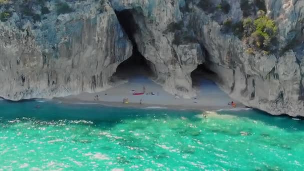 Cala Luna Beach Sardinia Cala Luna Sardiniaのビーチでの夏の日イタリアGolfo Orosey — ストック動画