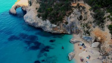 Yaz boyunca Cala Goloritze Sahili, Baunei, Sardinya, İtalya Golfo Di Orosei Cala Gonone