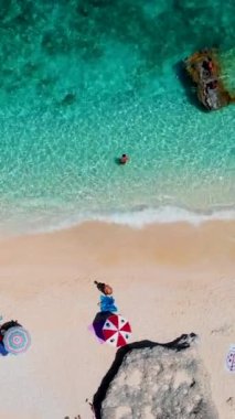 Cala Mariolu plajı, Cala Biriola ve Cala Goloritze yakınları, Baunei, Sardinya, İtalya Cala Gonone Golfo di Orosei