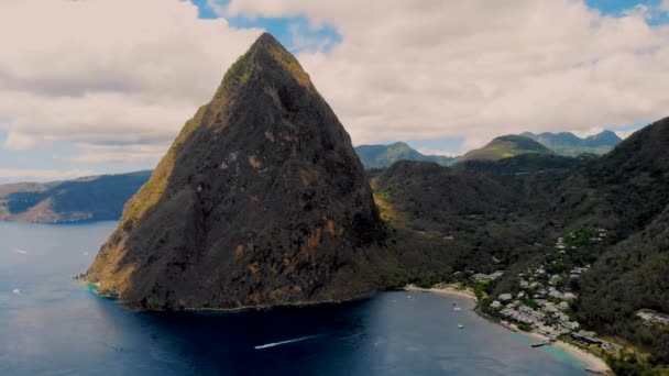 Pitons Bergen Van Saint Lucia Lucia Caribbean Tijdens Zonsondergang — Stockvideo
