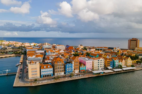 Willemstad Curacao March 2021 Colorful Buildings Willemstad Punda Otrobanda Multicolored — Stock Photo, Image