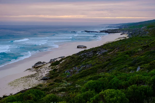南非西开普德胡普自然保护区是南非最美丽的海滩 德胡普自然保护区的白色沙丘是花园路线的一部分 — 图库照片