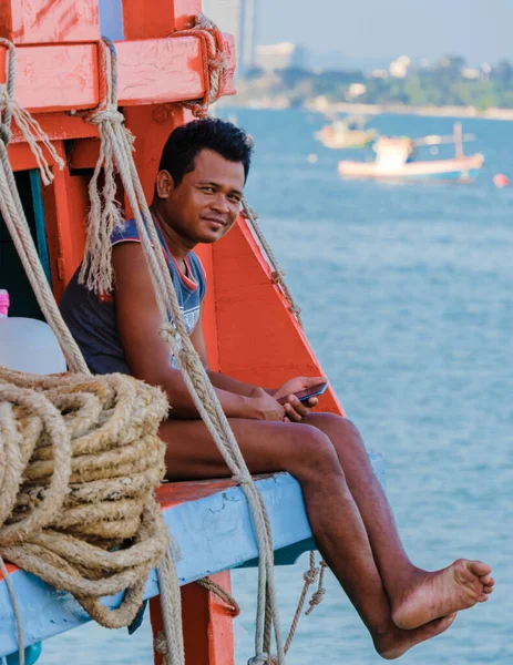 バンサライパタヤタイ5月2023 漁村バンサライの漁港の漁師たち — ストック写真