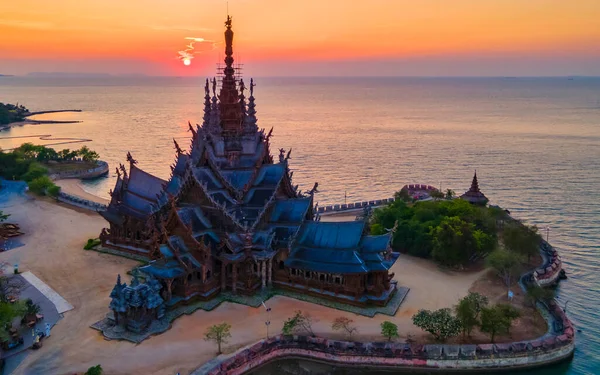 Святилище Істини Паттайя Таїланд Під Час Заходу Сонця Висоти Яку — стокове фото