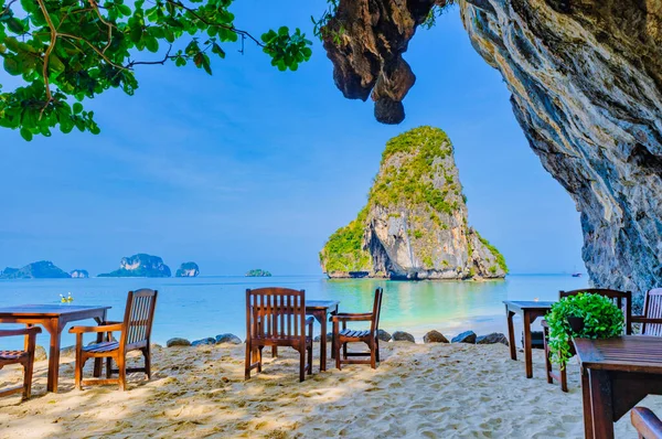 Grotto Restaurant Beach Railay Beach Krabi Thailand Summer Day Blue — Stock Photo, Image