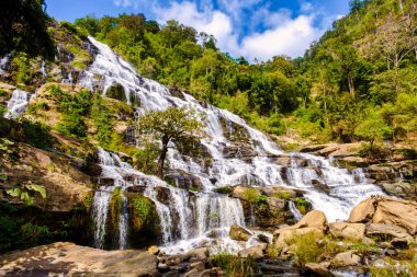 Mae Ya Waterfall Doi Inthanon Ulusal Parkı Tayland Chiang Mai.