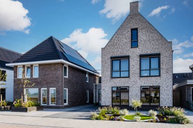 Modern aile evleri olan Hollanda Suburban bölgesi, Hollanda 'da yeni inşa edilmiş modern aile evleri Hollanda' da Flaman aile evleri, Gayrimenkul piyasasında Modern Orta Sınıf Gayrimenkul 