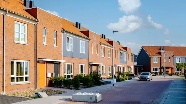 Holandská Příměstská Oblast Moderními Rodinnými Domy Novostavba Moderních Rodinných Domů — Stock fotografie