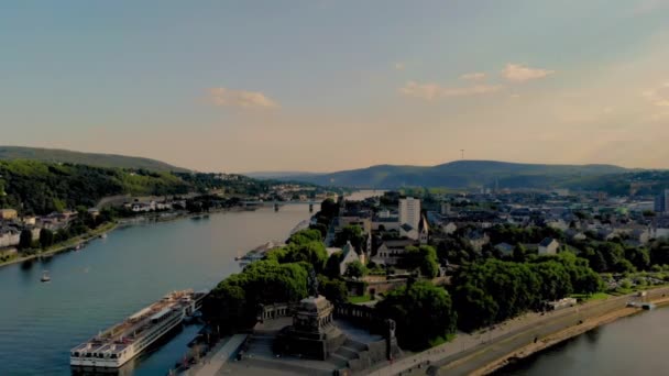 Deutsches Eck Eller Tyska Hörnudden Koblenz Där Floden Mosel Ansluter — Stockvideo
