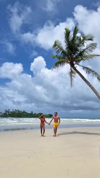 Paar Het Strand Van Koh Kood Island Thailand Trat Mannen — Stockvideo
