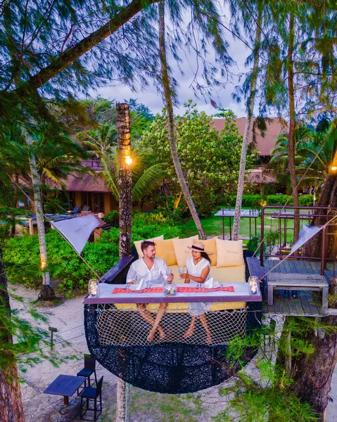 Romantisches Abendessen Strand Von Koh Kood Thailand Ein Paar Männer — Stockfoto