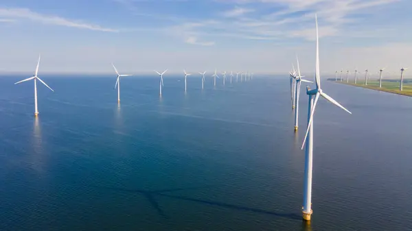 Riesige Windkraftanlagen Offshore Windkraftpark Meer Westermeerwindpark Windmühlen Isoliert Auf See — Stockfoto