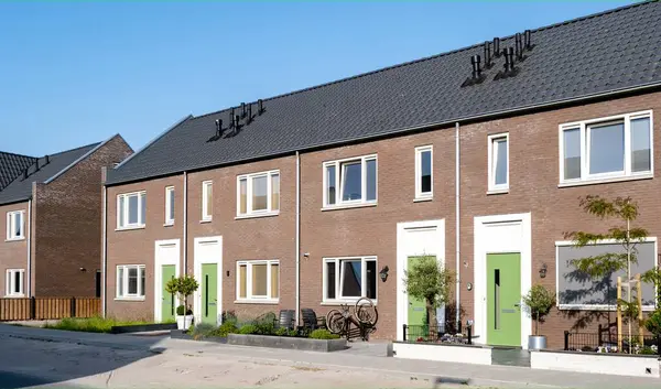 Holenderska Okolica Nowoczesnymi Domami Rodzinnymi Nowo Wybudowane Nowoczesne Domy Rodzinne — Zdjęcie stockowe