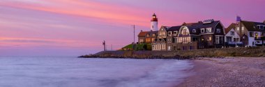 Urk Hollanda Deniz Feneri 'nde gün doğumu 