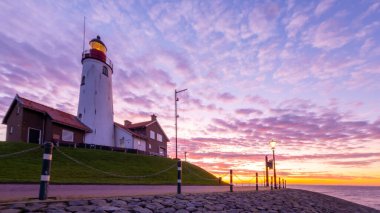 Urk Hollanda Deniz Feneri 'nde gün doğumu 