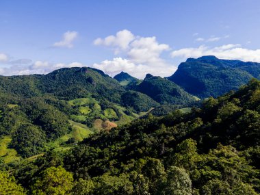 Chiang Mai, Tayland 'daki Doi Luang Chiang Dao dağ tepeleri. Seyahatlerde ve tatillerde doğa manzarası. Doi Lhung Chiang Dao Bakış açısı