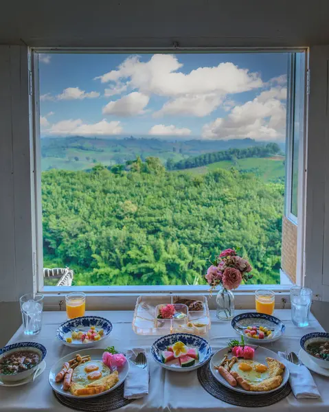 Kuzey Tayland Dağlarında Kahvaltı Amerikan Tayland Kahvaltısı Pirinç Çorbası Sosis — Stok fotoğraf