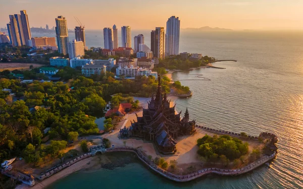Sanningens Helgedom Pattaya Thailand Trätemplet Vid Havet Solnedgången Stranden Pattaya — Stockfoto