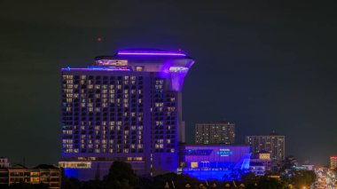 Pattaya Tayland. 10 Kasım 2023. Grand Centre Point Uzay Oteli 'nin gece manzarası.