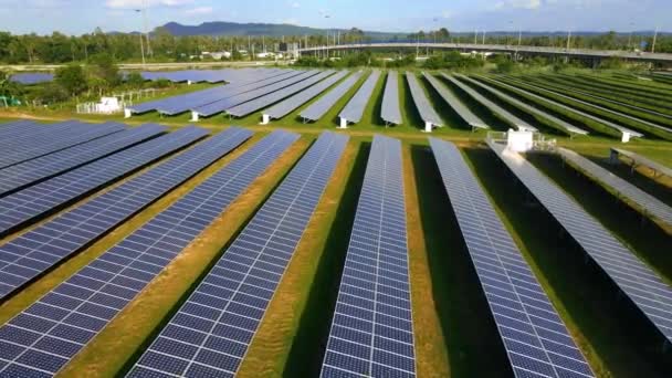 Painéis Solares Campo Energia Solar Vista Aérea Verão Tailândia Sistema — Vídeo de Stock