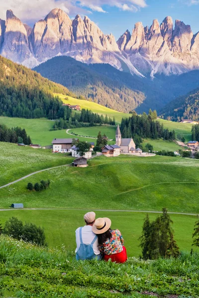 Paar Uitzichten Het Landschap Van Santa Maddalena Village Dolomieten Italië — Stockfoto