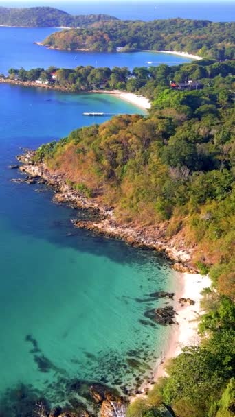 タイの熱帯島コ サメット タイでの空中ドローンビュー タイのサメットの熱帯ビーチで上から眺める タイの美しい熱帯ビーチ — ストック動画
