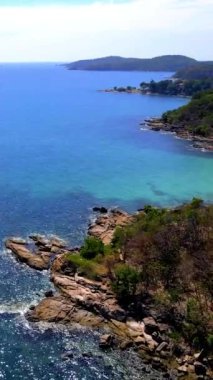 Tropikal ada Koh Samet Tayland 'da insansız hava aracı görüntüsü, Tayland' da bir tropik plajın manzarası Koh Samed