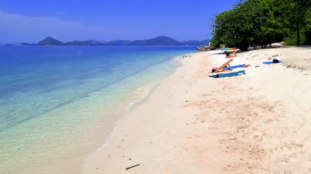 Spiaggia Tropicale Kham Island Sattahip Chonburi Samaesan Thailandia Sedia Spiaggia — Video Stock