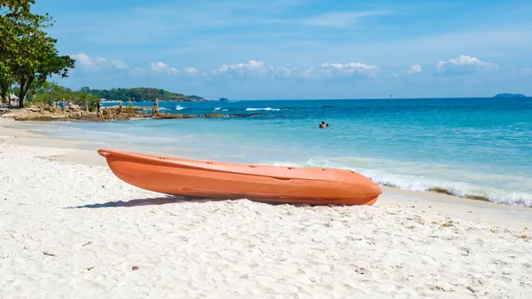 Koh Samet Island Rayong Thailand Ein Kajak Weißen Tropischen Strand — Stockfoto